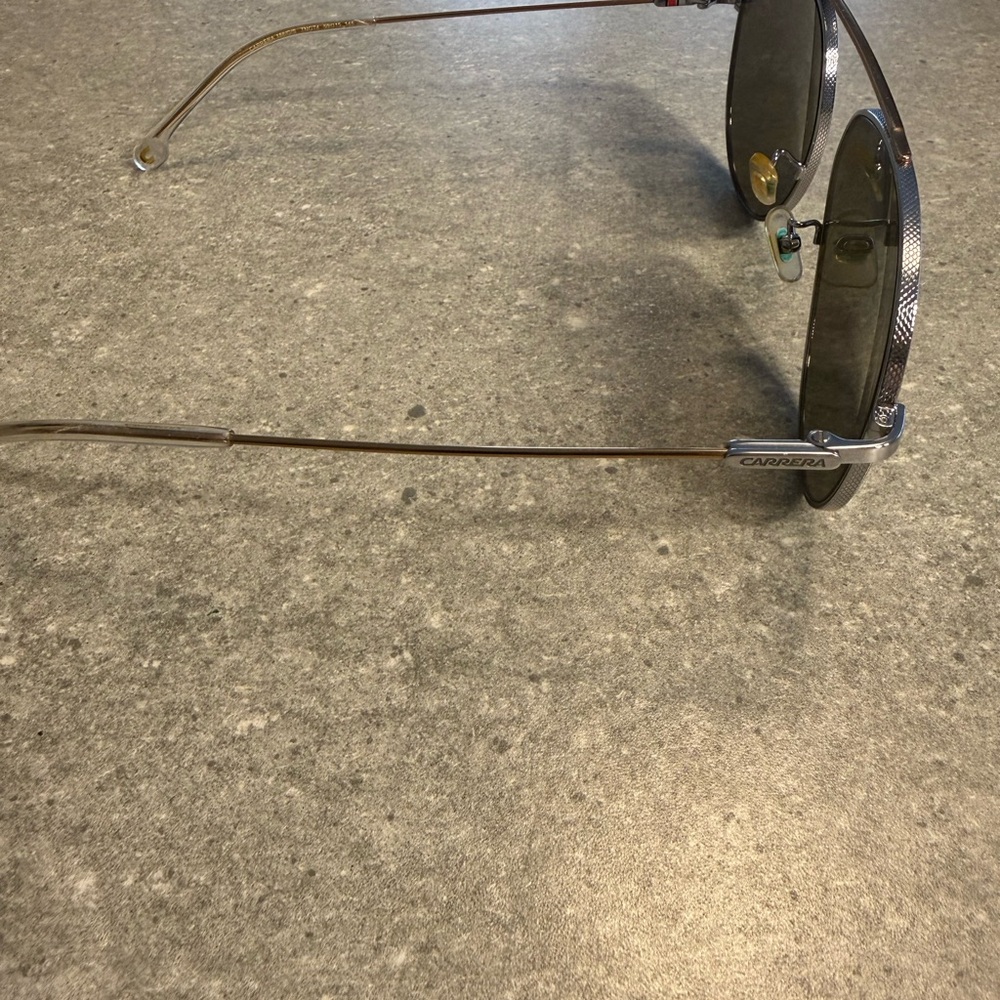 Carrera Silver Aviator Shades - Picture 4 of 4